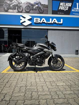 BAJAJ DOMINAR 200 